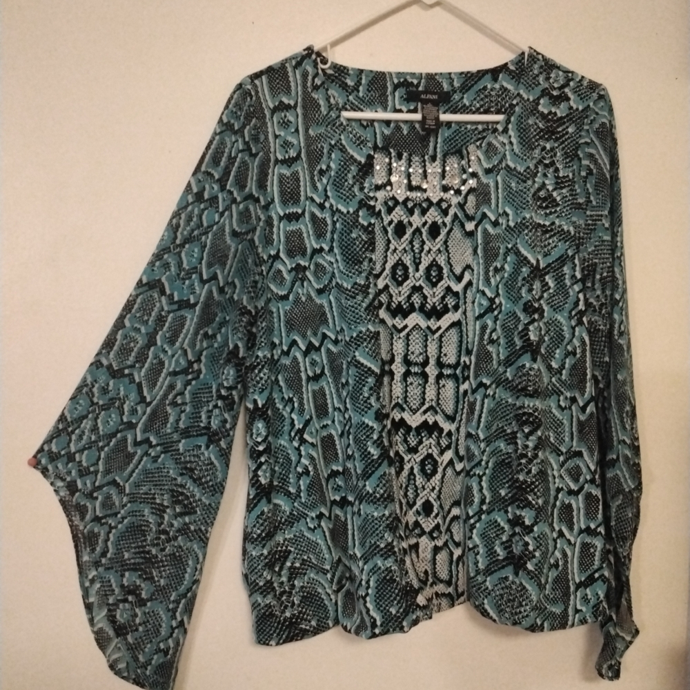 Alfani Women top